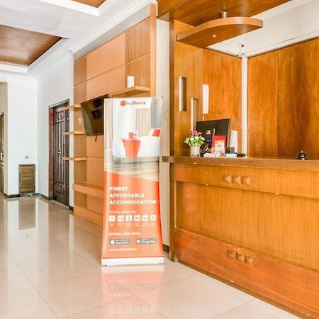 Reddoorz Syariah @ Jalan Simpang Gajayana Otel Malang Dış mekan fotoğraf