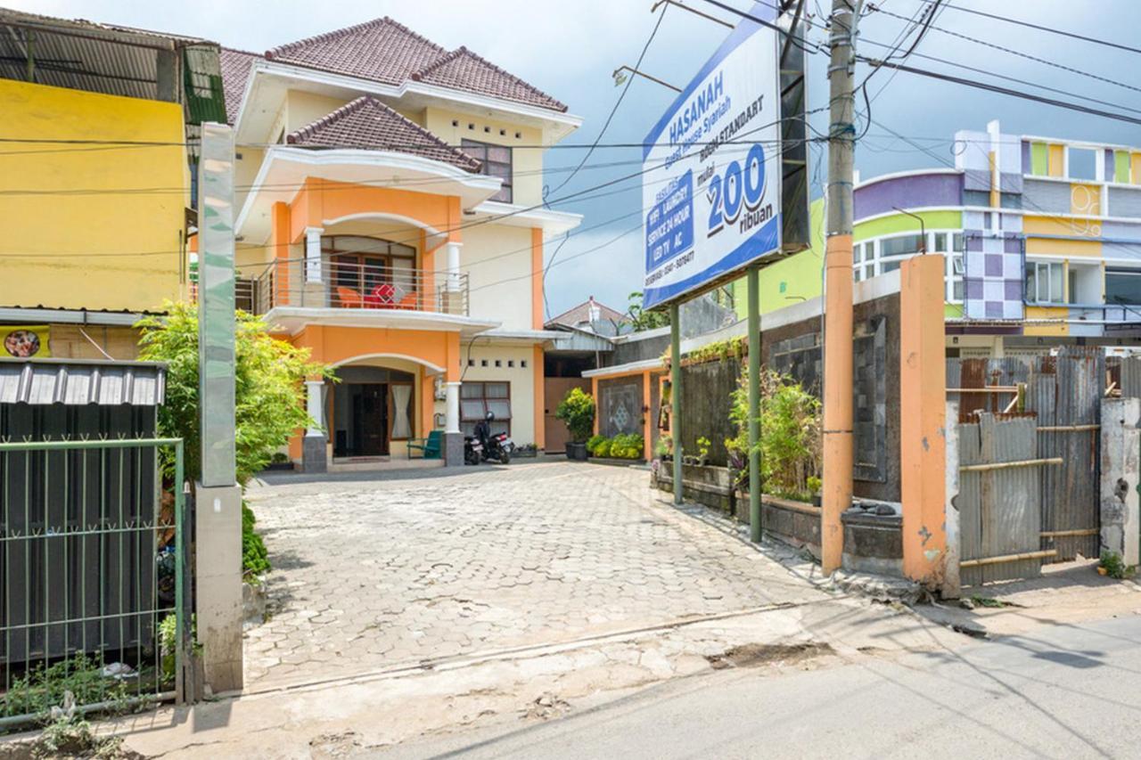 Reddoorz Syariah @ Jalan Simpang Gajayana Otel Malang Dış mekan fotoğraf
