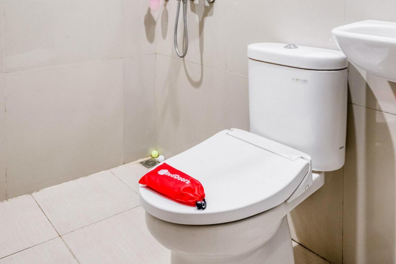 Reddoorz Syariah @ Jalan Simpang Gajayana Otel Malang Dış mekan fotoğraf